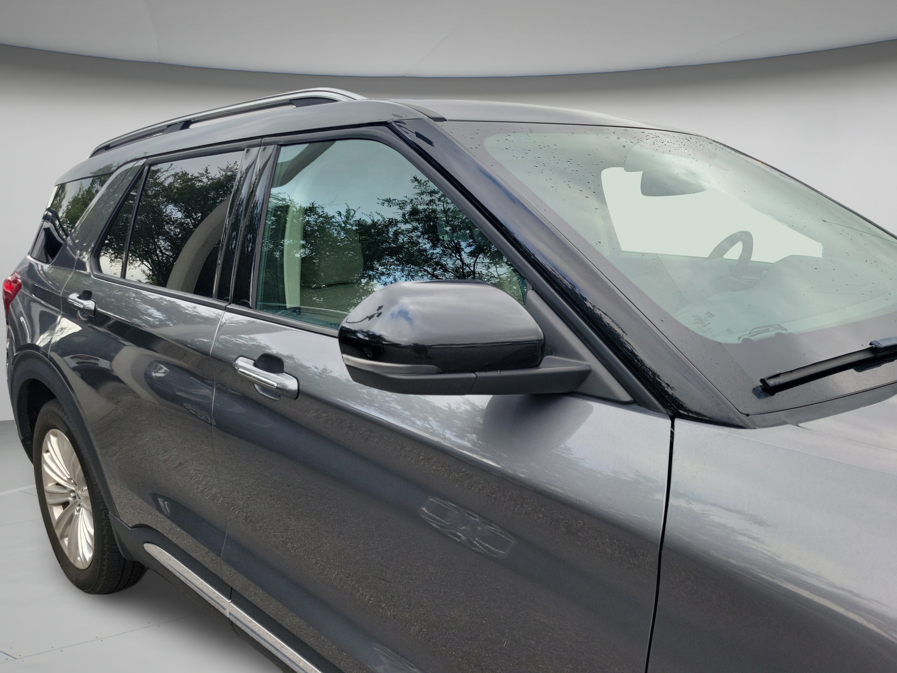 Used 2024 Ford Explorer Limited w/ Limited Technology Package RWD image 11