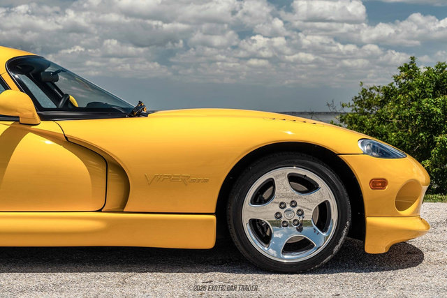 Used 2001 Dodge Viper GTS RWD image 11
