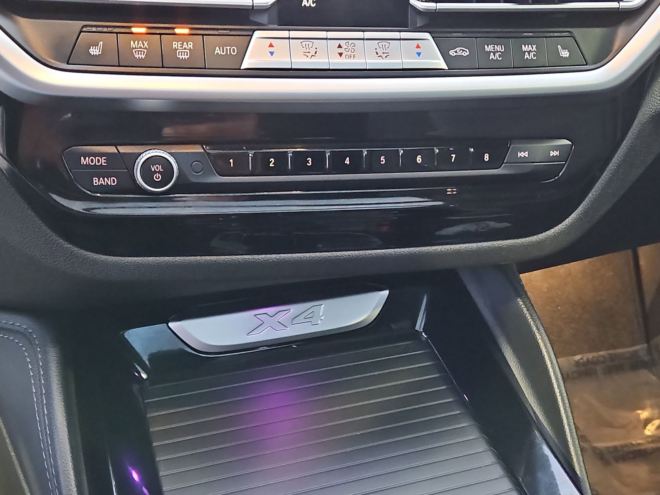 Used 2023 BMW X4 xDrive30i w/ M Sport Package image 29