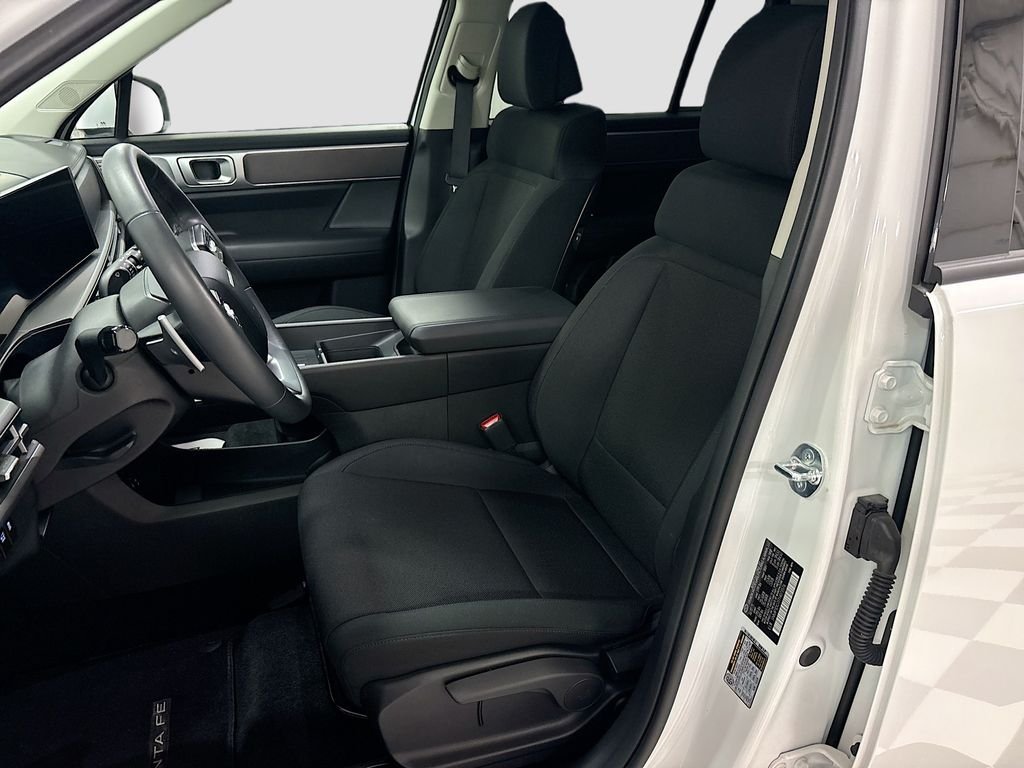 Certified 2026 Hyundai Santa Fe SE AWD/4WD image 5