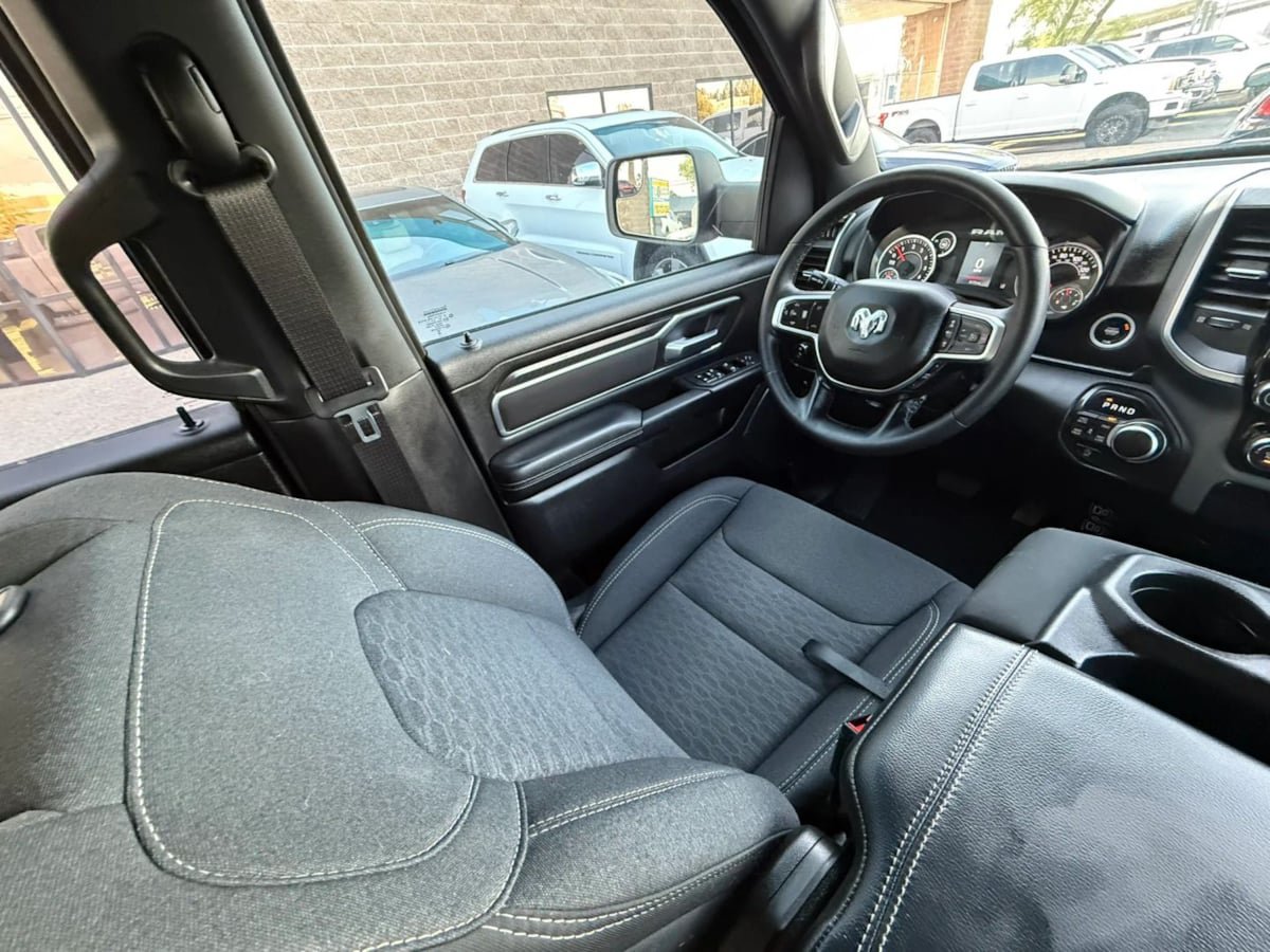 Used 2025 RAM 1500 Big Horn AWD/4WD image 42