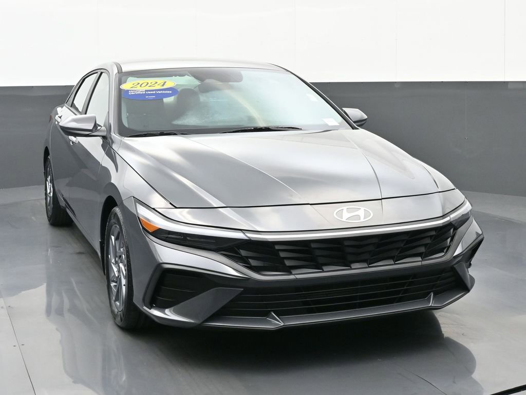 Certified 2024 Hyundai Elantra SEL FWD image 9