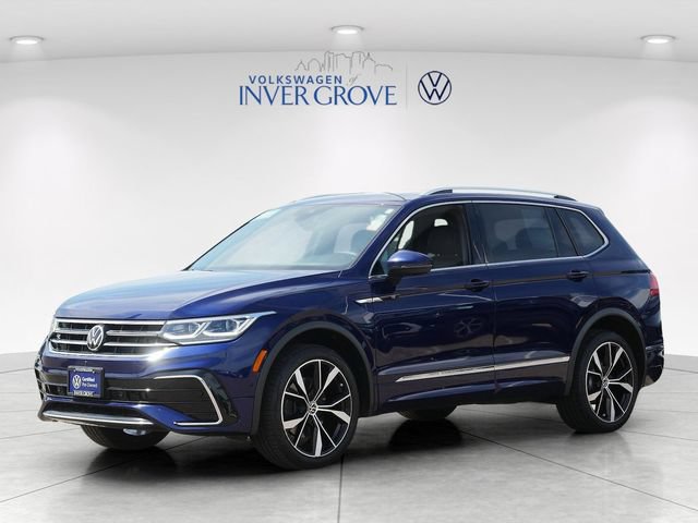 Certified 2023 Volkswagen Tiguan SEL R-Line AWD/4WD image 3