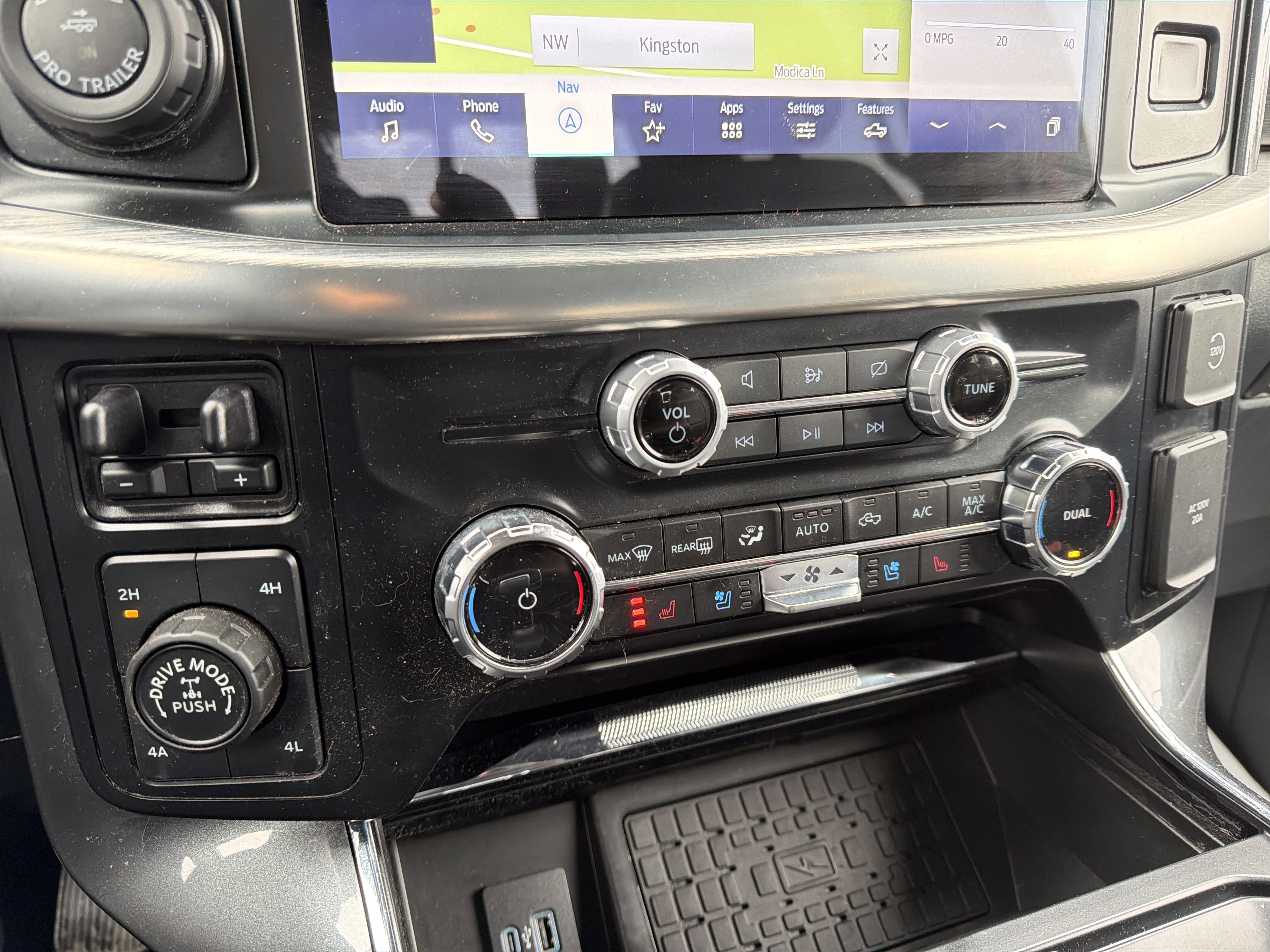 Used 2023 Ford F150 Lariat w/ Equipment Group 502A High image 22