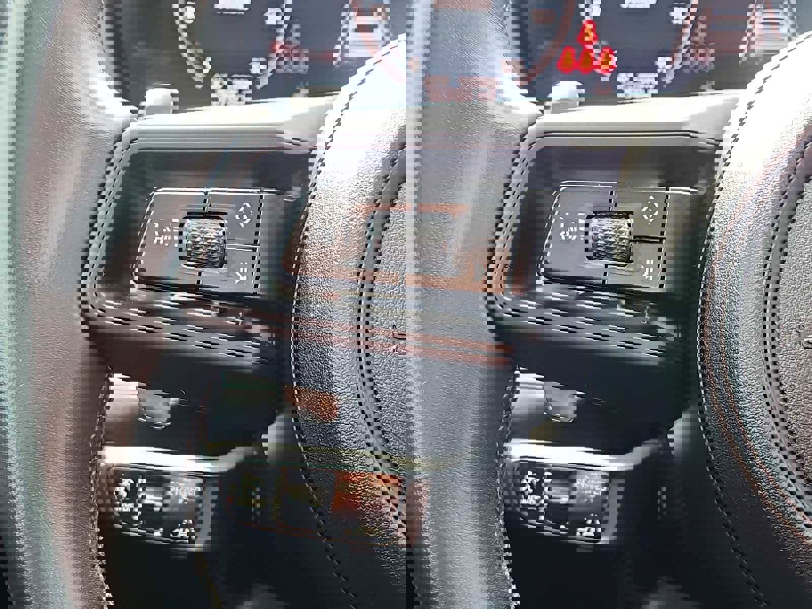 Certified 2024 Porsche Cayenne Coupe image 20