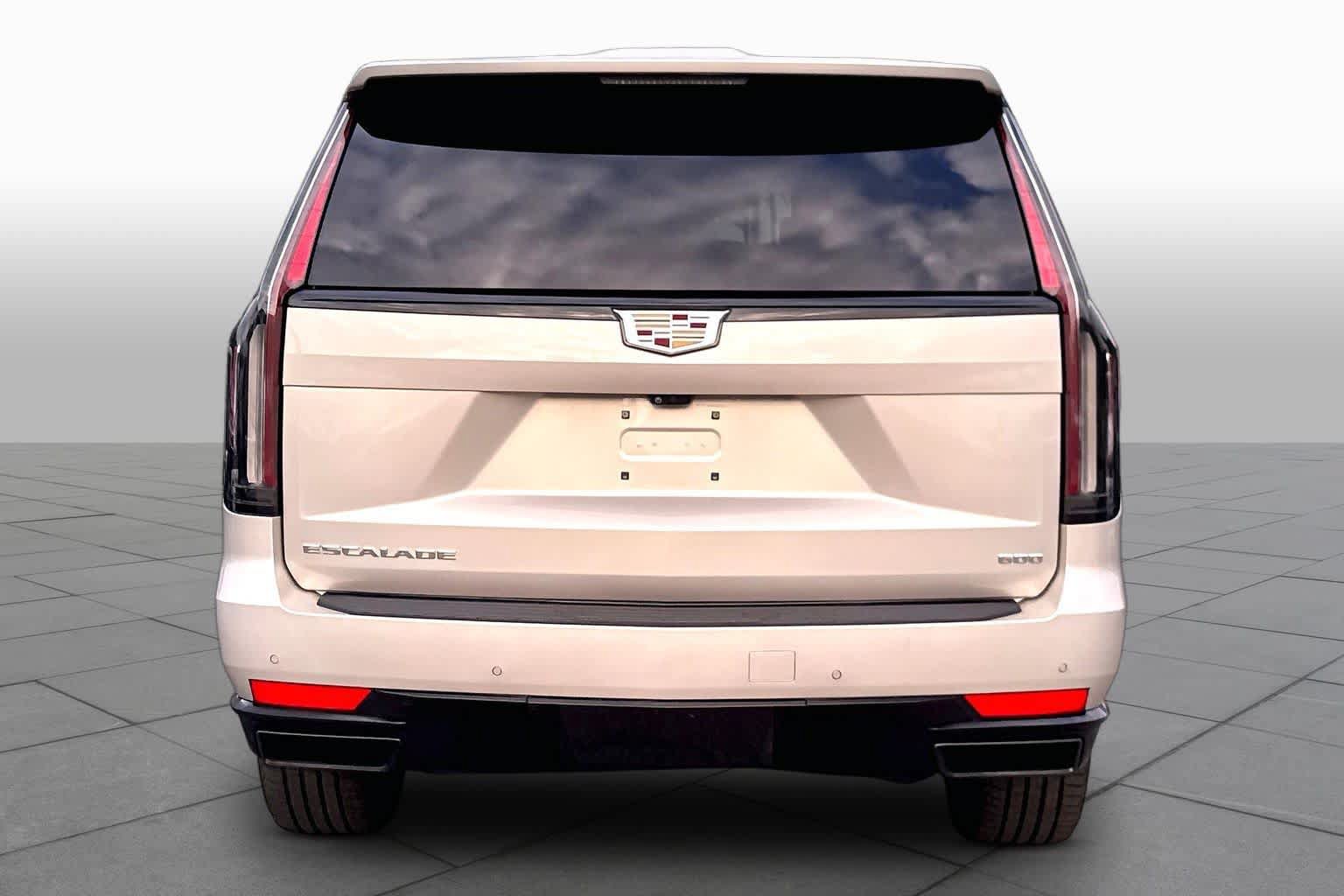 Used 2021 Cadillac Escalade Sport w/ Driver Assist Tech Package AWD/4WD image 4