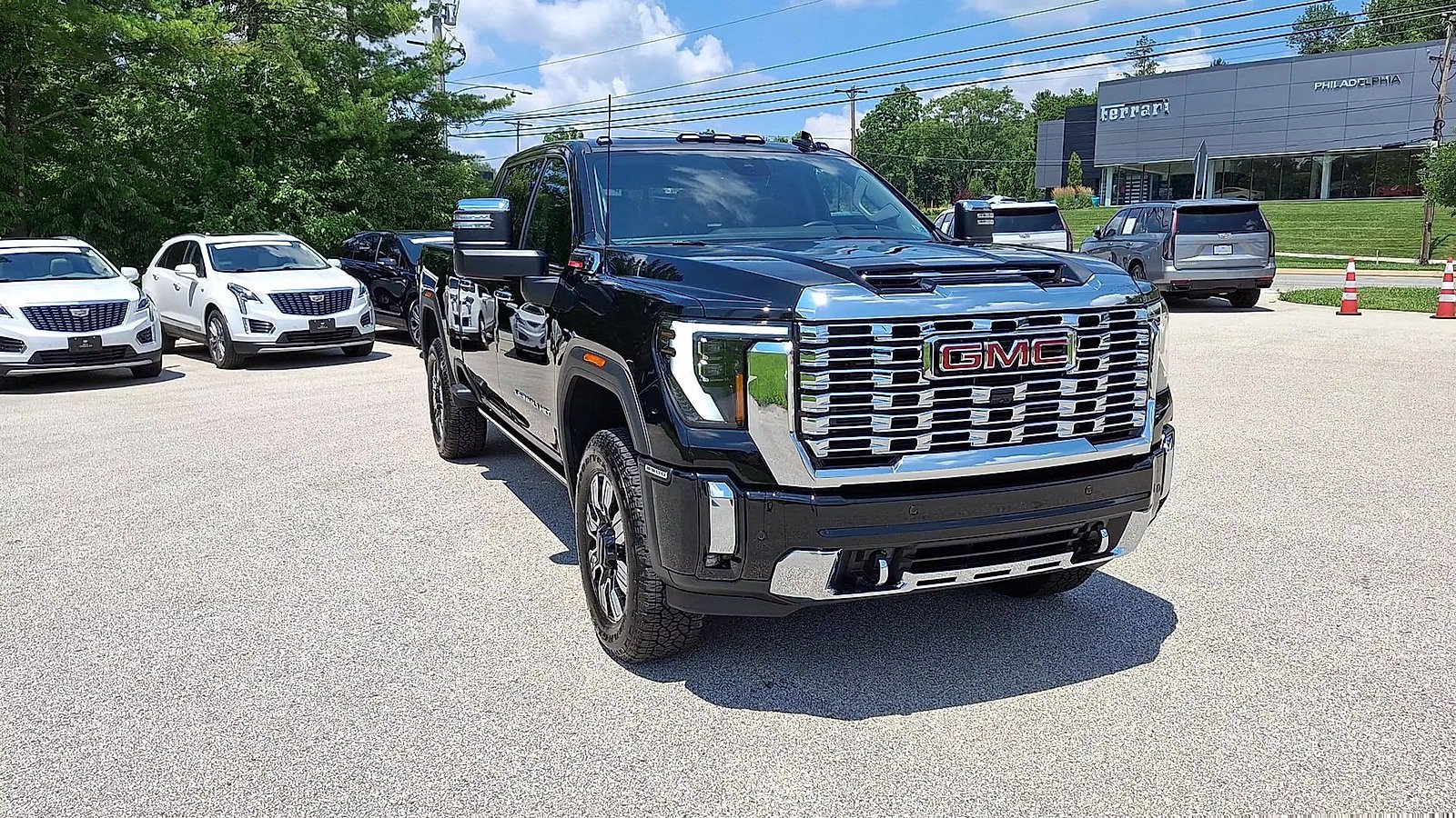 Used 2026 GMC Sierra 2500 Denali w/ Denali Reserve Package AWD/4WD image 3