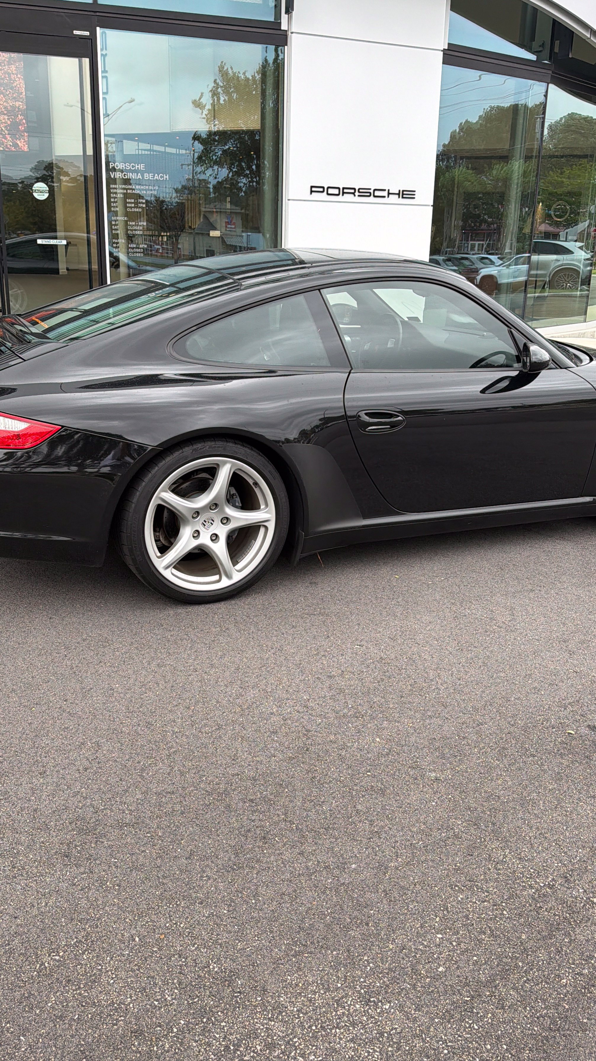 Used 2006 Porsche 911 Carrera RWD image 3