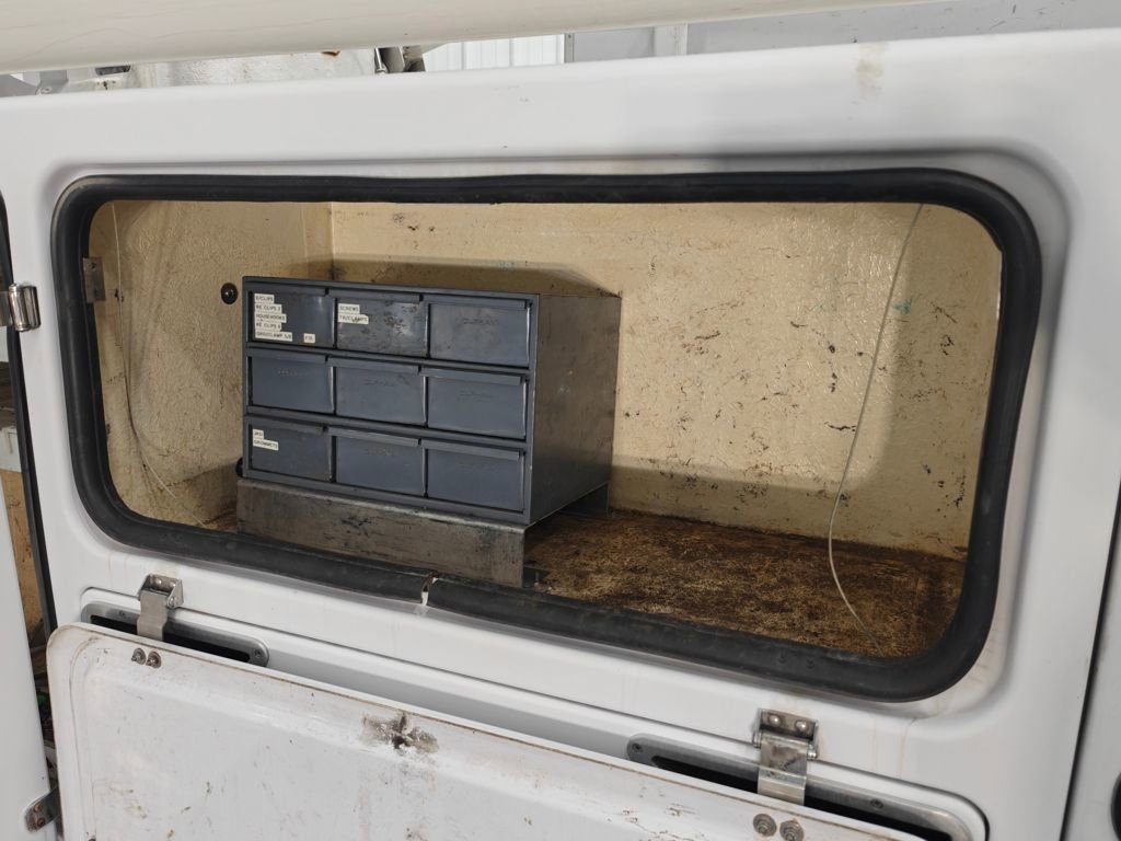 Used 2014 Ford F450 XL w/ Snow Plow Prep Package image 23