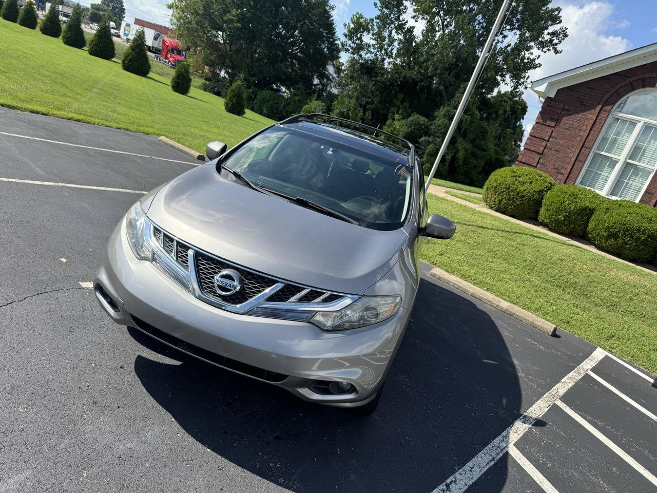 Used 2011 Nissan Murano SV AWD/4WD image 14