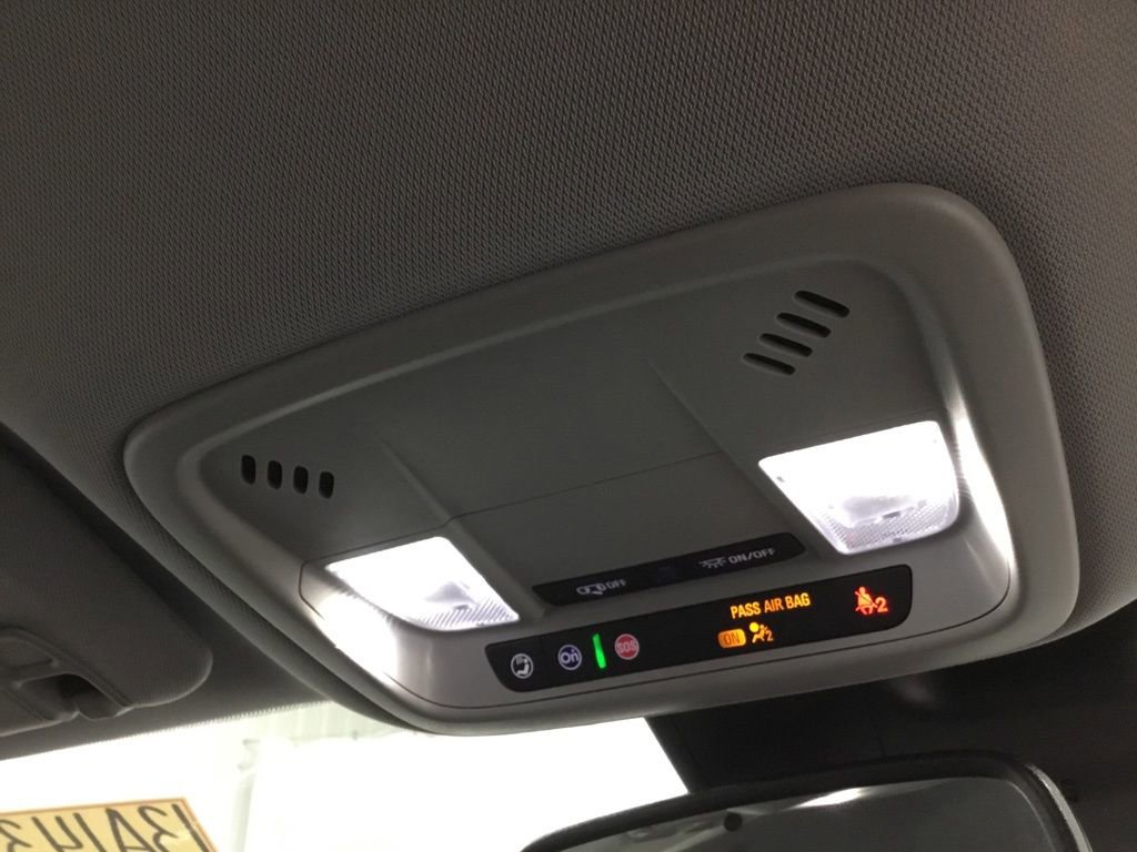 Used 2024 Chevrolet Malibu LT image 35