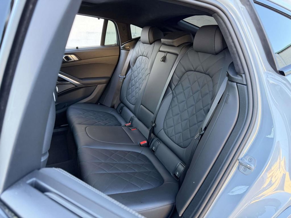 Used 2026 BMW X6 M60i image 22