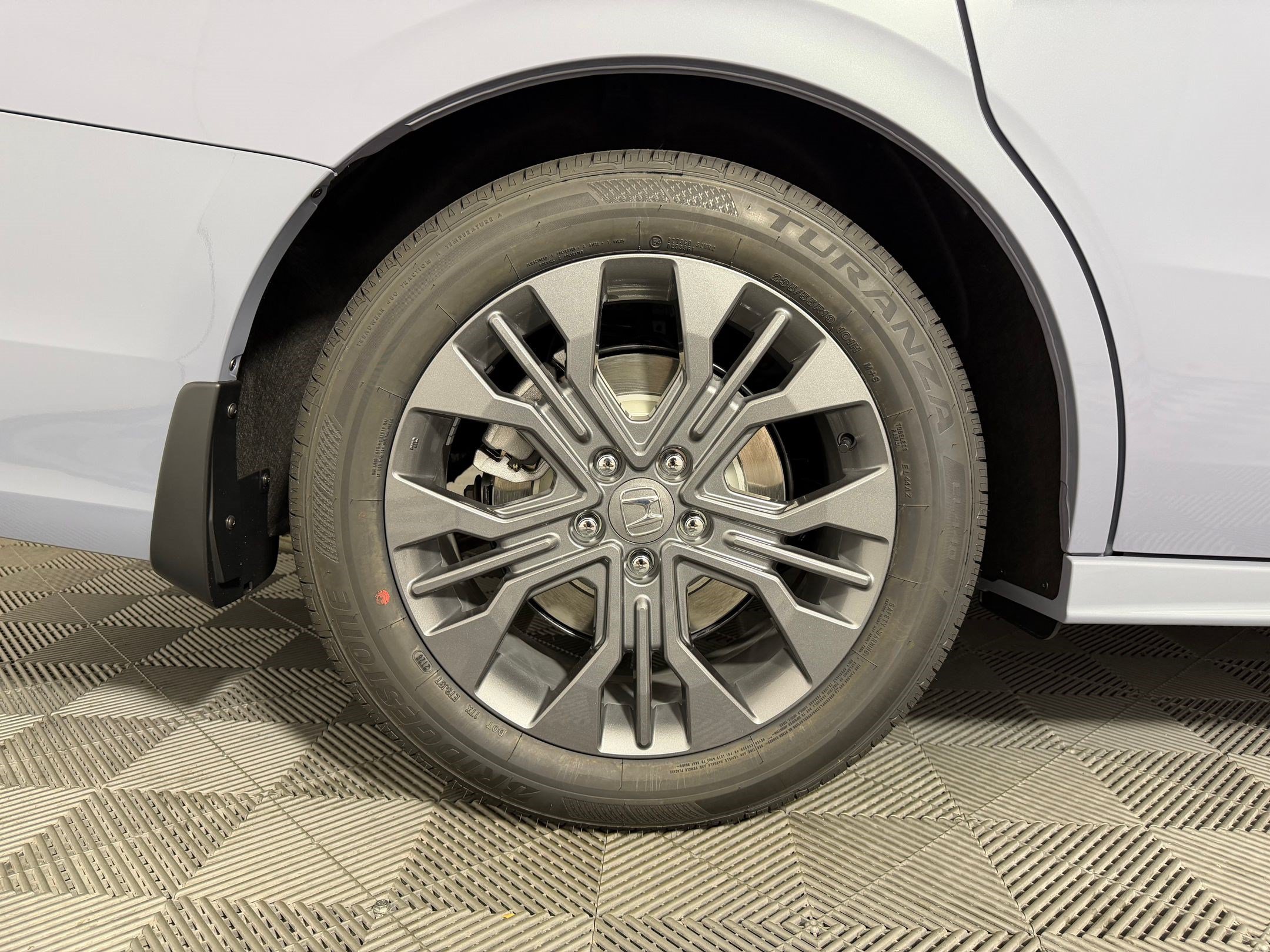 New 2027 Honda Odyssey Touring image 22