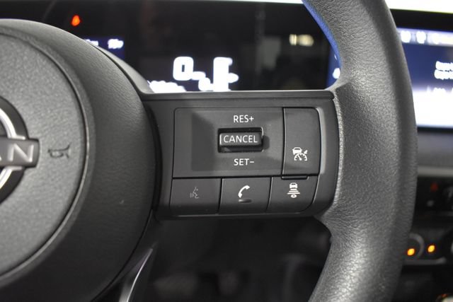 Certified 2025 Nissan Kicks SV w/ SV Premium Package AWD/4WD image 15