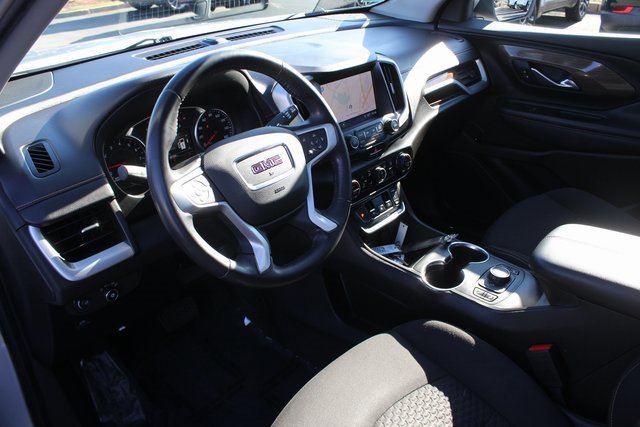 Used 2018 GMC Terrain SLE w/ Driver Convenience Package image 3