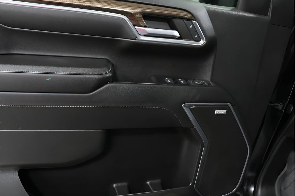 Used 2023 Chevrolet Silverado 1500 RST w/ Convenience Package II image 21