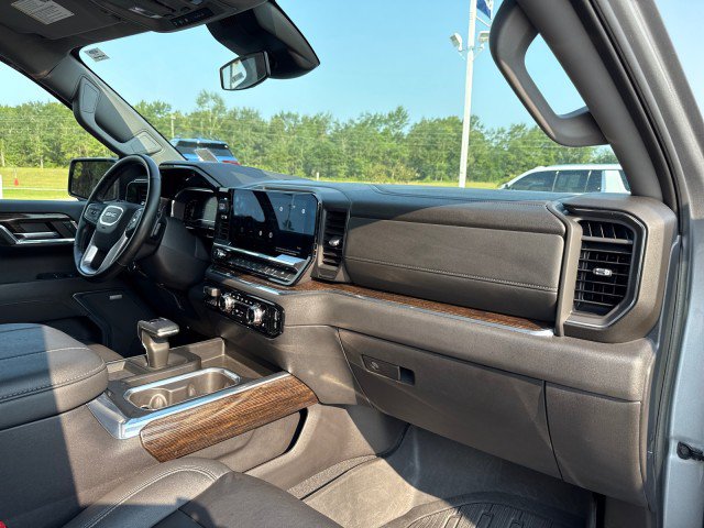Used 2024 GMC Sierra 1500 Elevation w/ Elevation Premium Package AWD/4WD image 11
