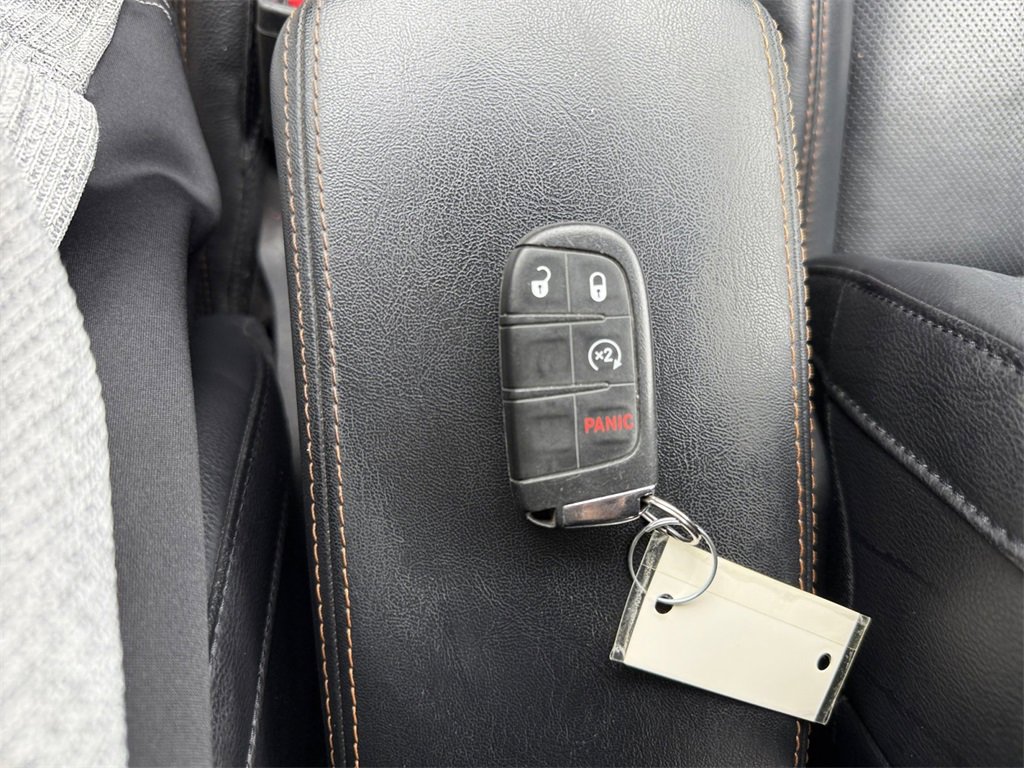 Used 2018 Jeep Compass Limited image 31