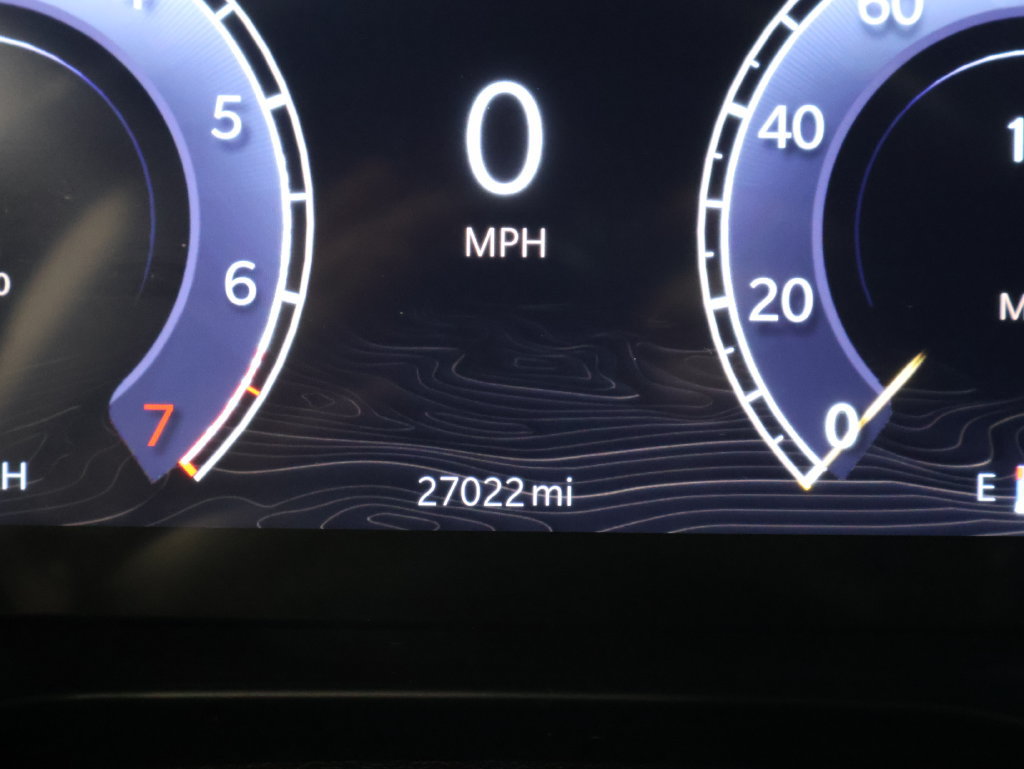 Used 2025 Jeep Grand Cherokee Laredo w/ Luxury Tech Group I AWD/4WD image 39