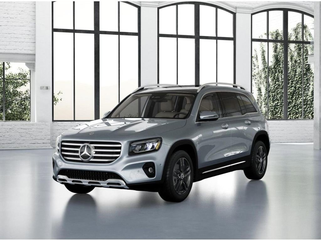 Used 2025 Mercedes-Benz GLB 250 4MATIC image 40