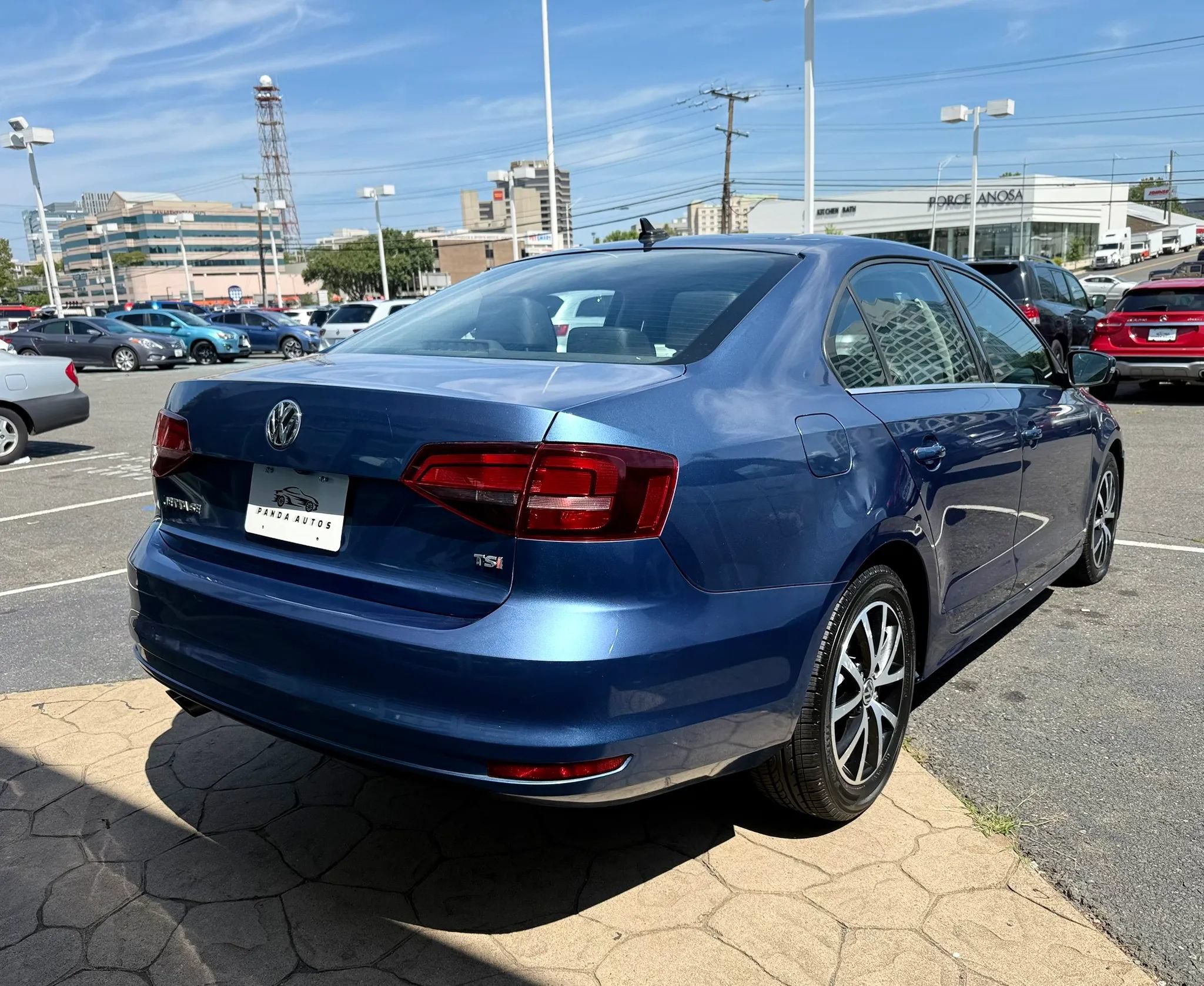 Used 2017 Volkswagen Jetta SE FWD image 7