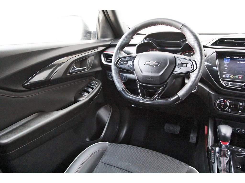 Used 2023 Chevrolet TrailBlazer RS w/ Convenience Package FWD image 7