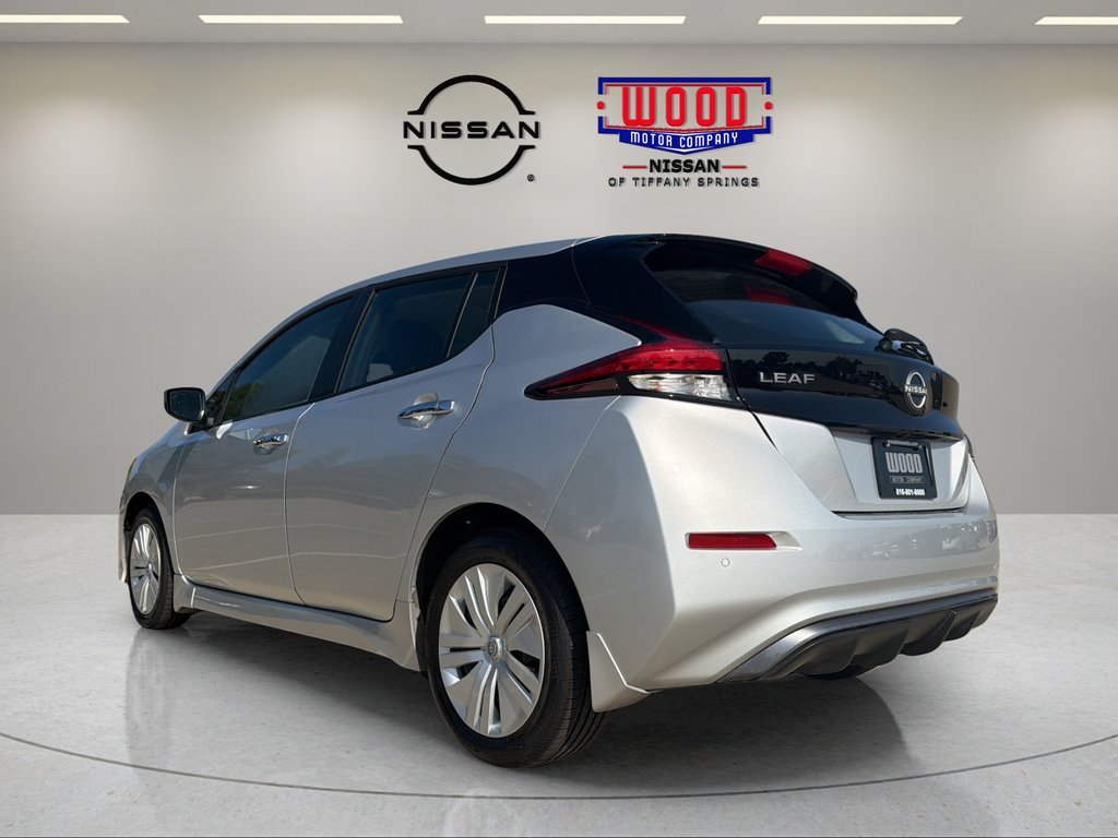 Certified 2025 Nissan Leaf S FWD image 4