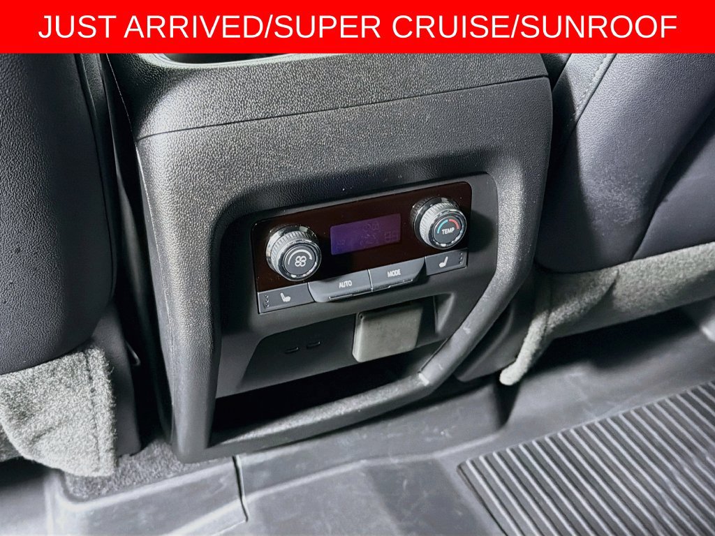 Used 2025 Chevrolet Traverse RS w/ LPO, Floor Liner Package AWD/4WD image 27