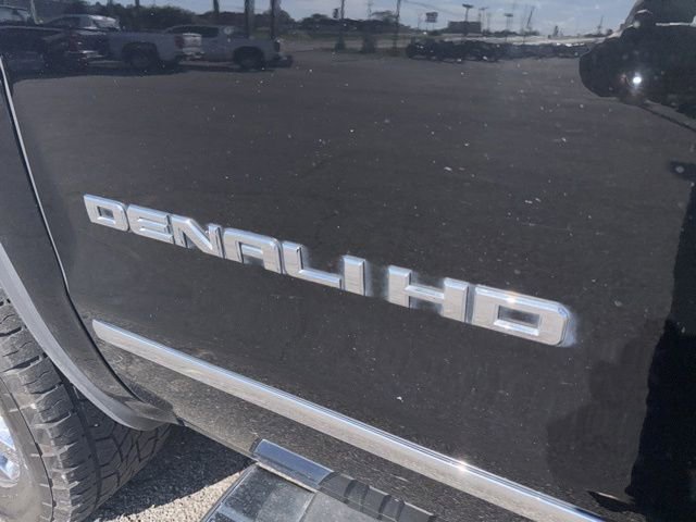 Used 2017 GMC Sierra 2500 Denali w/ Duramax Plus Package AWD/4WD image 31