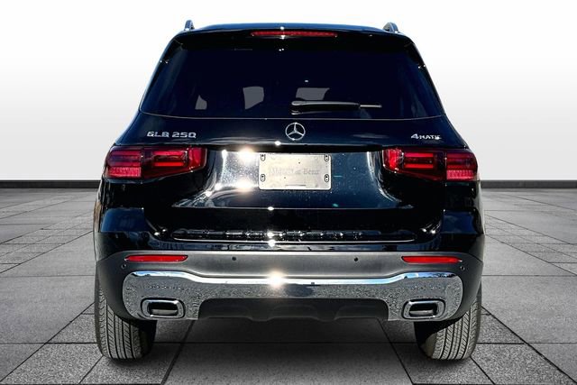Used 2025 Mercedes-Benz GLB 250 4MATIC image 8