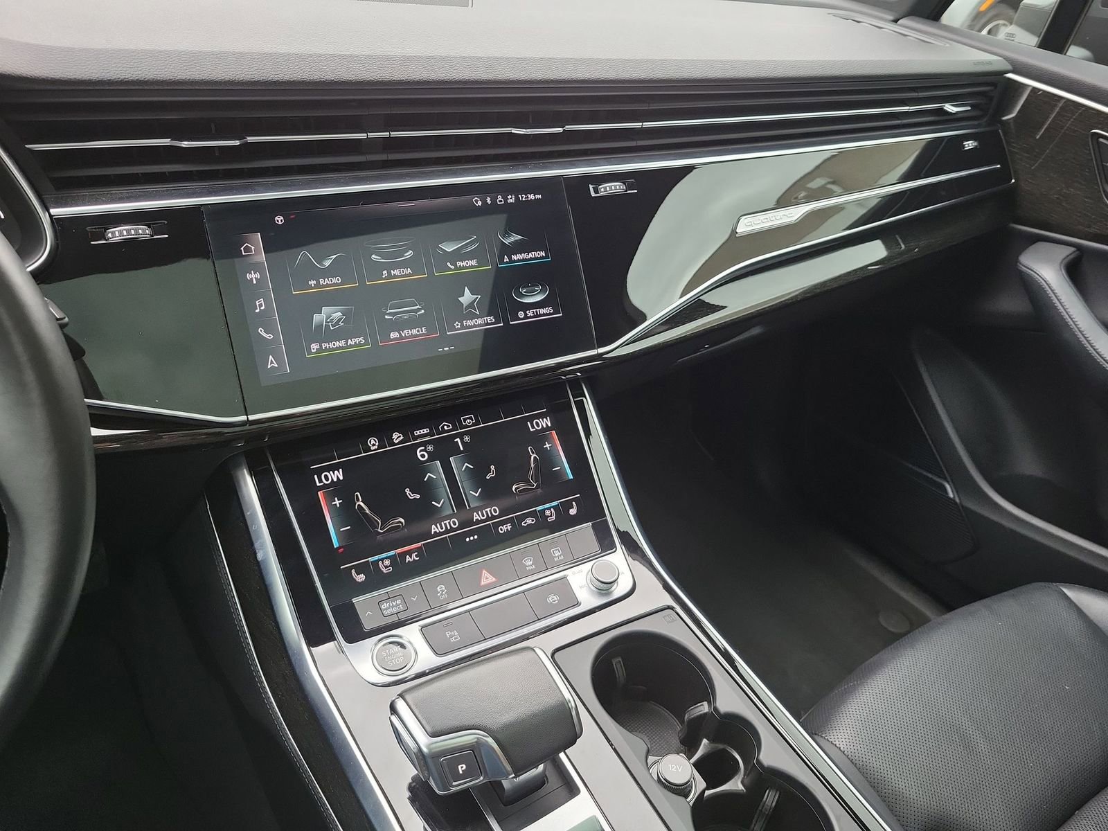 Used 2022 Audi Q7 3.0T Premium Plus w/ Premium Plus Package AWD/4WD image 13