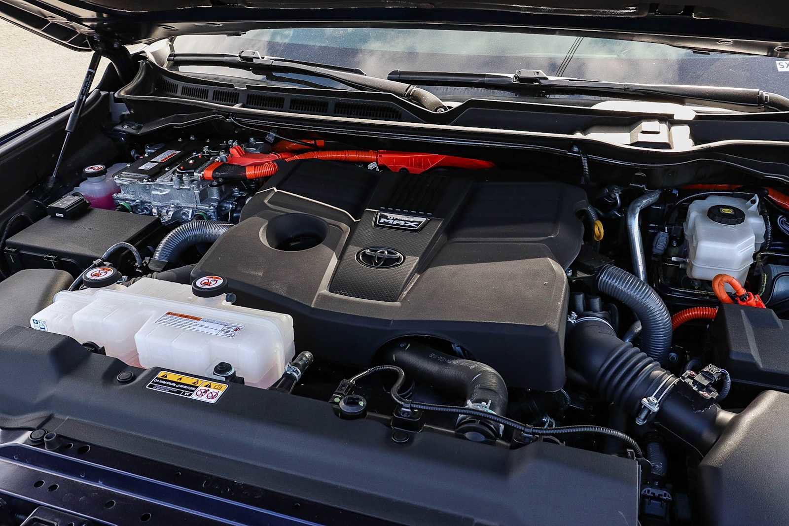 Used 2025 Toyota Sequoia Platinum image 34