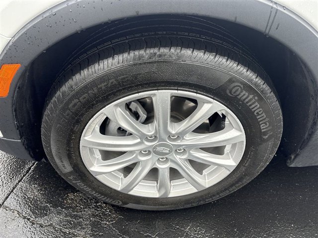 Certified 2023 Cadillac XT4 Luxury w/ Cold Weather Package image 32