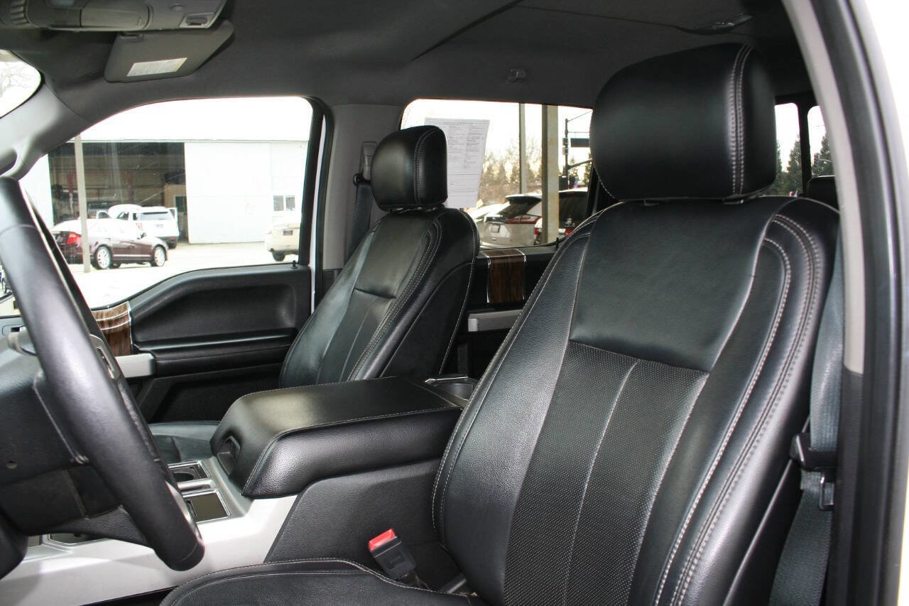 Used 2019 Ford F150 Lariat w/ Equipment Group 502A Luxury AWD/4WD image 17