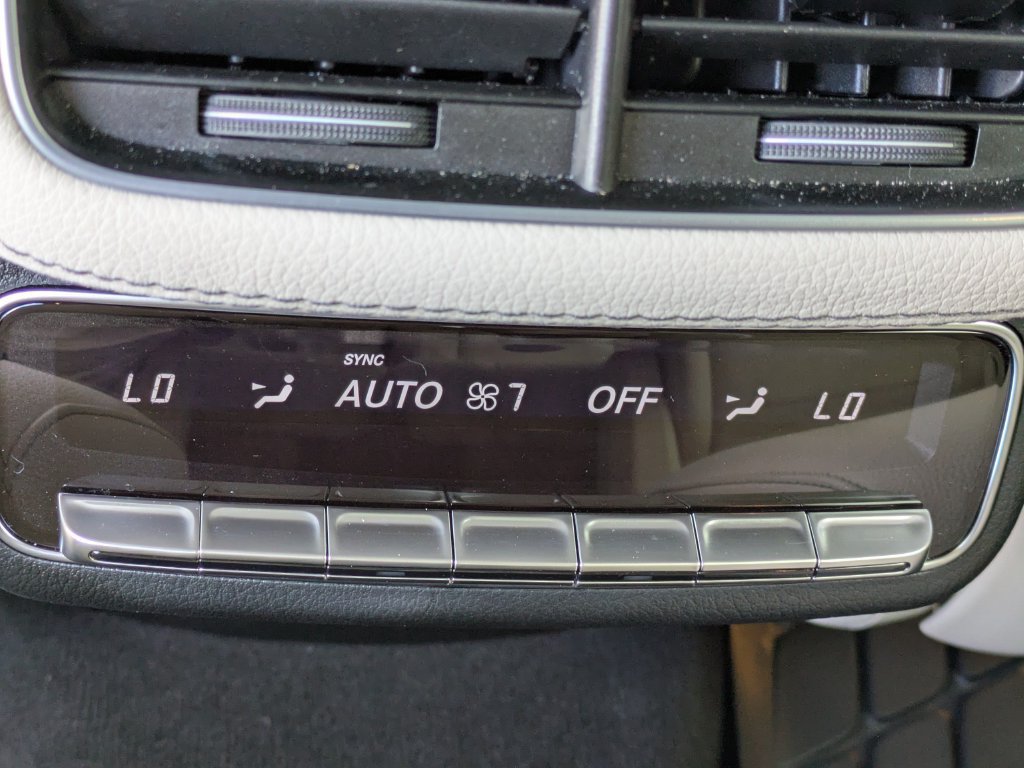 Used 2025 Mercedes-Benz GLS 450 4MATIC image 22