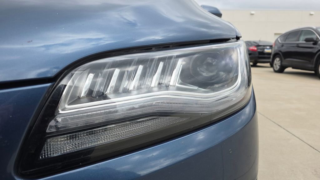 Used 2019 Lincoln MKZ Reserve w/ Reserve Plus Package image 9