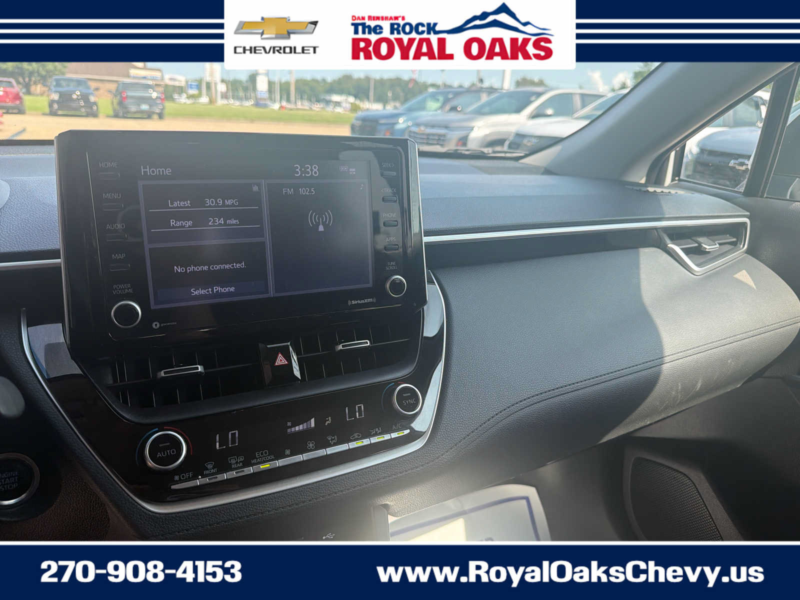Used 2022 Toyota Corolla Cross XLE w/ Convenience Package AWD/4WD image 19
