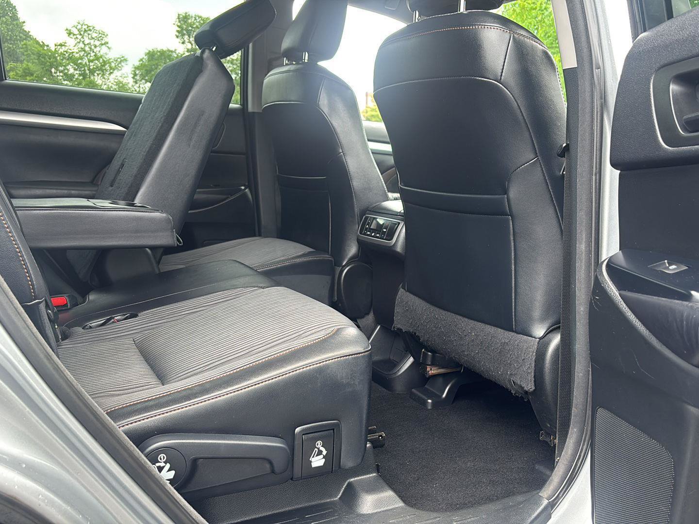 Used 2016 Toyota Highlander Plus FWD image 20