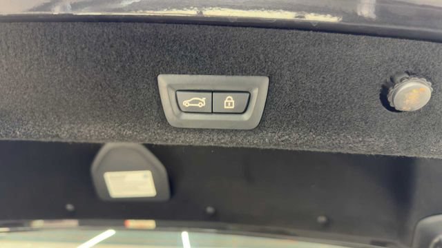 Used 2020 BMW 740i w/ Premium Package RWD image 37