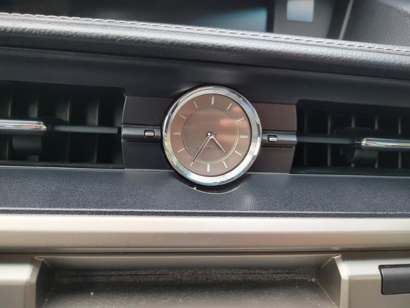 Used 2015 Lexus ES 300h w/ Navigation System Package image 24