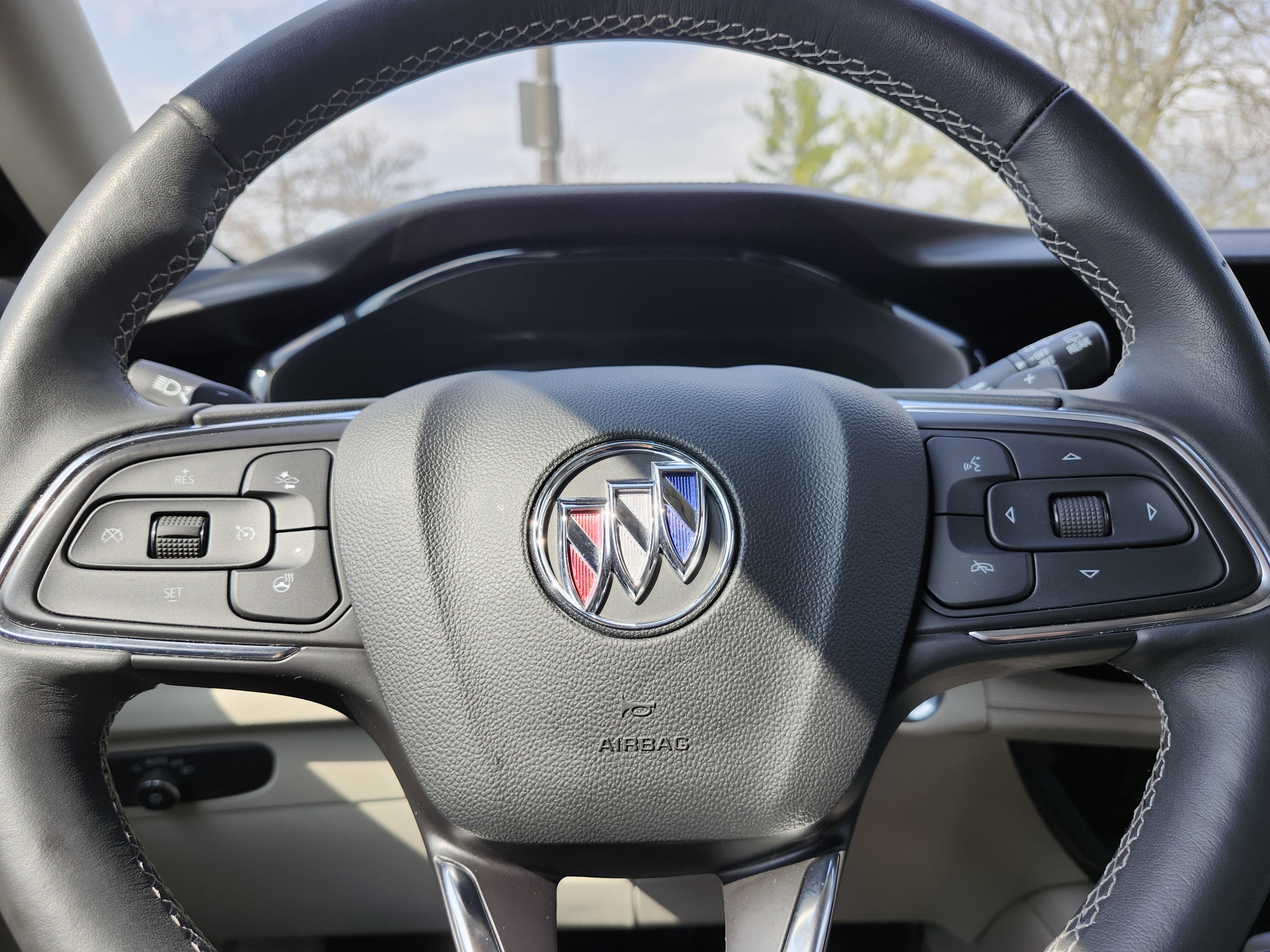 Used 2023 Buick Envision Preferred image 31