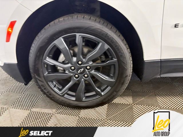 Used 2022 Chevrolet Equinox RS w/ Infotainment Package AWD/4WD image 22