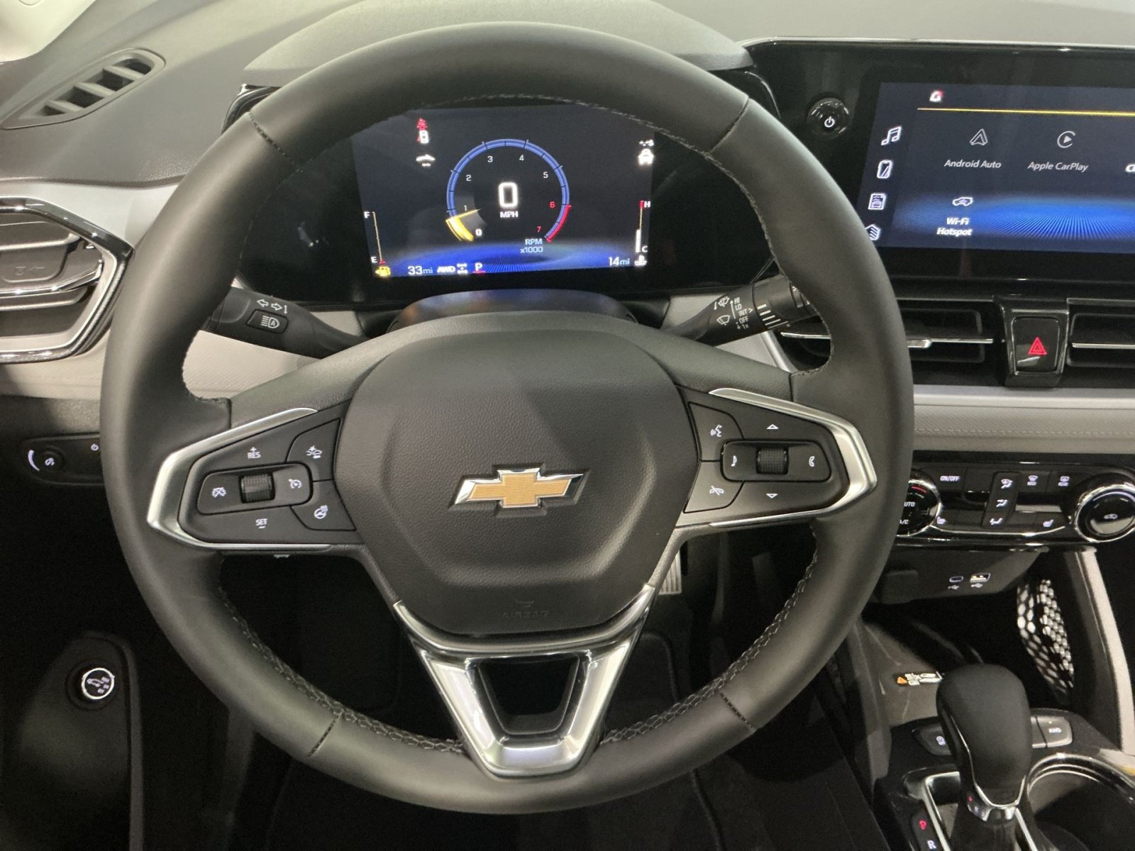 New 2026 Chevrolet TrailBlazer LT w/ Convenience Package AWD/4WD image 17