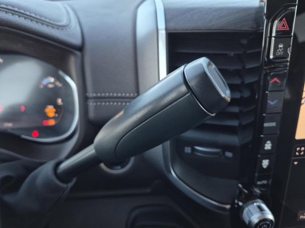 New 2026 RAM 2500 Laramie AWD/4WD image 22