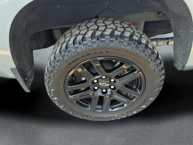 Used 2023 Chevrolet Silverado 1500 LT Trail Boss w/ Protection Package AWD/4WD image 7