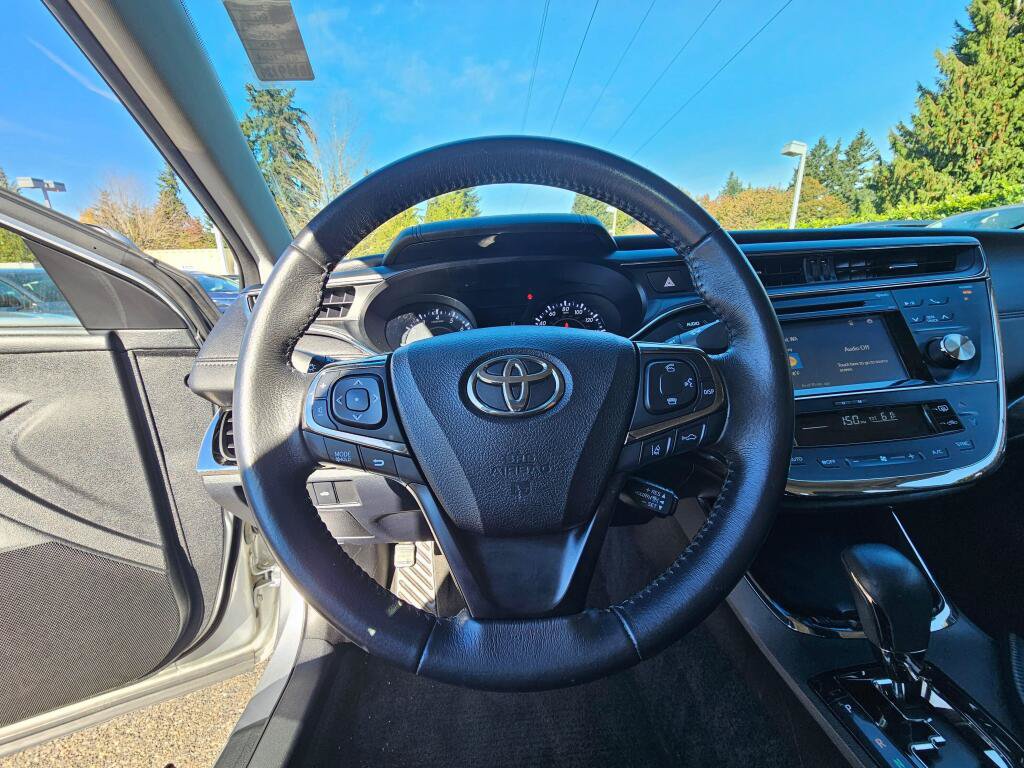Used 2017 Toyota Avalon XLE w/ Carpet Mat Package FWD image 24