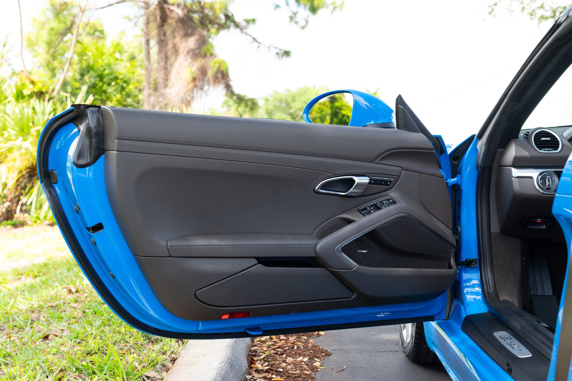 Used 2022 Porsche 718 Boxster image 30