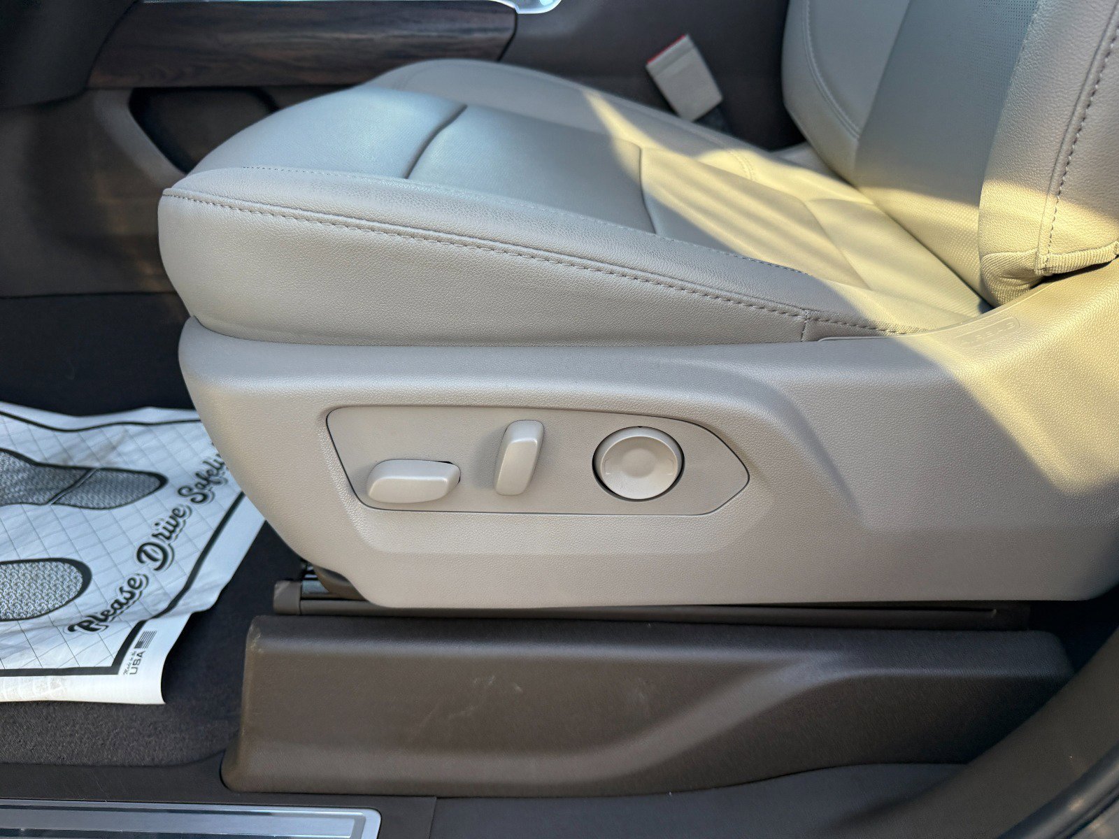 New 2026 GMC Sierra 2500 SLT w/ Max Trailering Package image 24