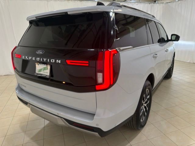 Used 2025 Ford Expedition Platinum AWD/4WD image 6
