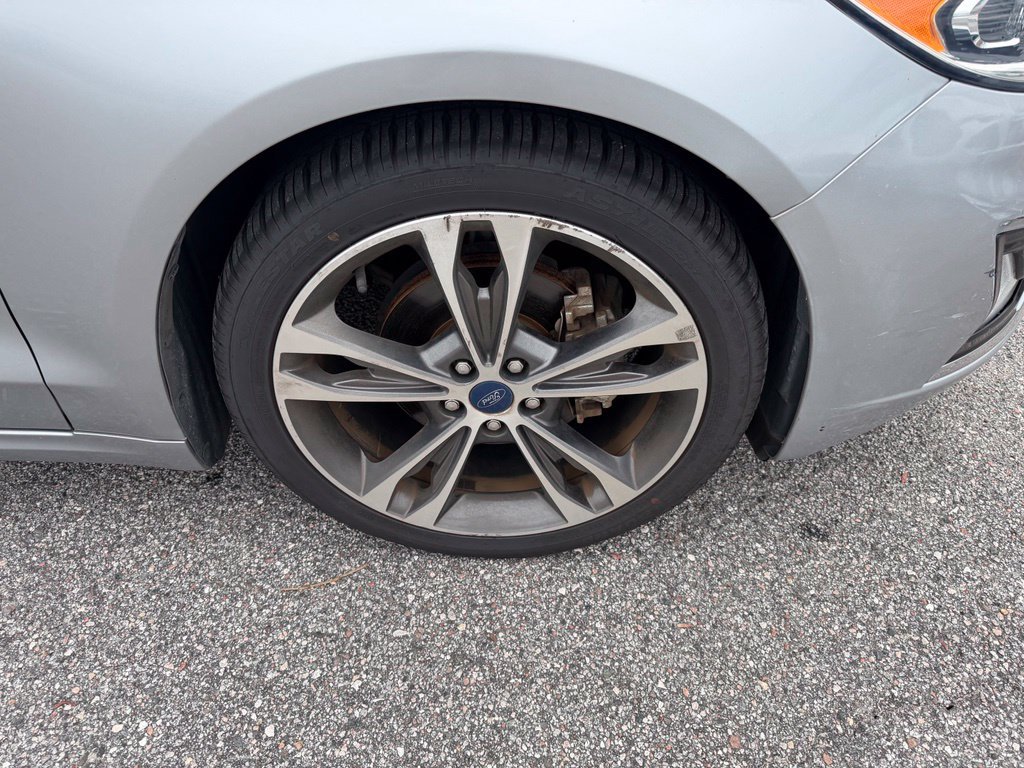Used 2020 Ford Fusion Titanium AWD/4WD image 4